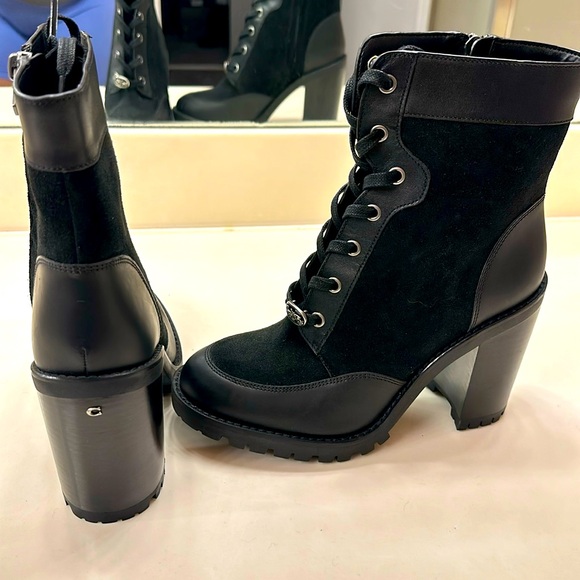 Coach Ankle boots, black suede with black trim size 8 - Picture 1 of 7